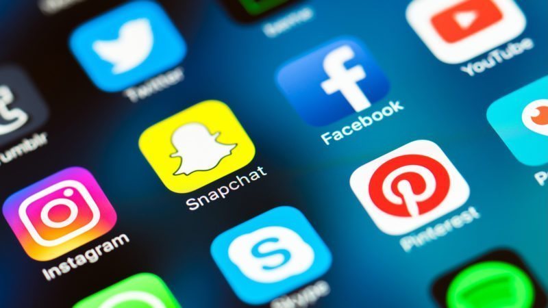 مواقع التواصل 