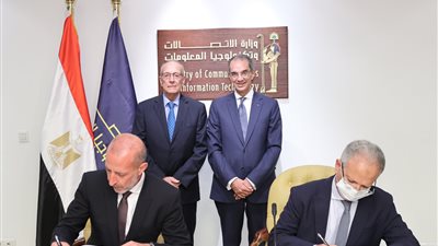  شراكة بين مصر الرقميه وIHS Towers للحصول على ترخيص بناء أبراج الاتصالات