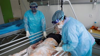 الناس بتموت والوضع ملوش نهاية.. الصحة العالمية تصدر تحذيرا شديد اللهجة بشأن كورونا