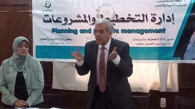 وكيل تعليم الإسماعيلية يناقش عددا من مشروعات إدارة التخطيط | صور