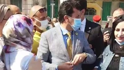 وزير الشباب والرياضة يشارك في احتفالات انتصار أكتوبر بالإسكندرية | صور 