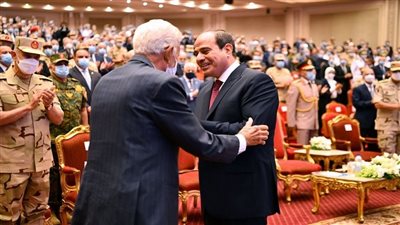 مشاهد من وفاء الرئيس.. السيسي: مصر لا تنسى الفضل.. ومن وقفوا بجانبها