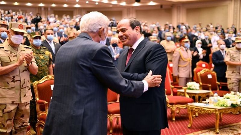 الرئيس السيسي والفريق