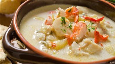 لذيذة ويسهل تحضيرها في المنزل.. طريقة عمل شوربة سي فود 