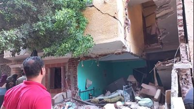 إصابة عاملین في انهیار منزل بجراجوس بقنا