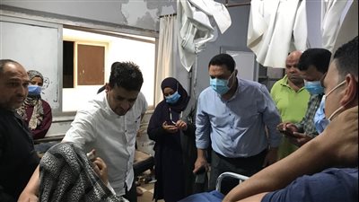 وكيل صحة المنوفية يتفقد مصابي انفجار أسطوانة غاز بمستشفى سرس الليان | صور