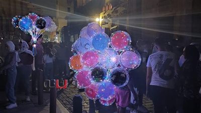 أكبر متحف مفتوح للآثار الإسلامية.. أجواء شارع المعز قبل انطلاق العام الدراسي | فيديو