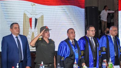محافظ الإسكندرية يشهد تخريج الدفعة 75 بكلية الهندسة 