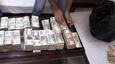 بالقانون.. السجن والغرامة عقوبة الاتجار بالعملة في السوق السوداء 