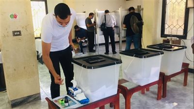 إقبال متوسط على انتخابات التجديد النصفي لنقابة الأطباء بالإسماعيلية| صور