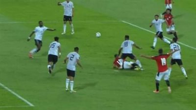 هل استحق مصطفى محمد ركلة جزاء ضد ليبيا؟ سمير عثمان يجيب | فيديو