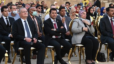 وزير الرياضة والسفير الروسي يختتمان منتدى الشباب في نسخته الثانية
