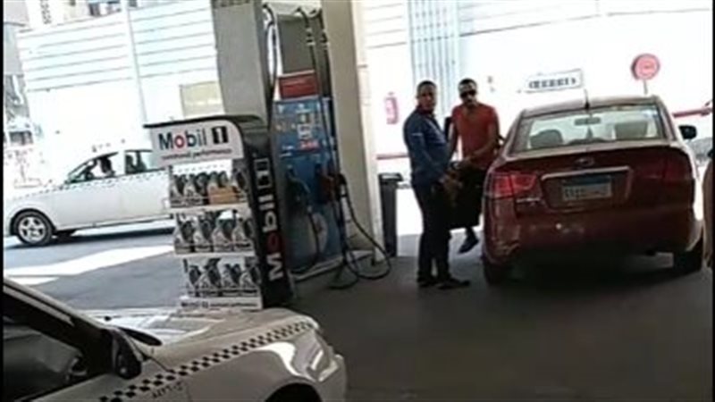 محطة بنزين