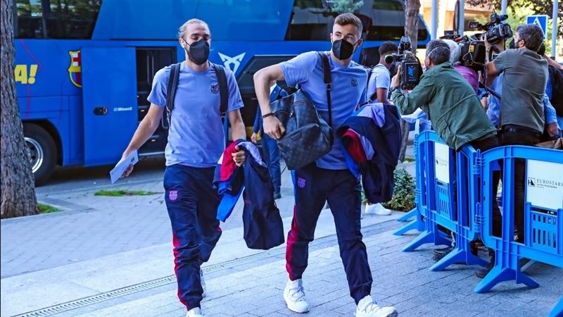 لاعبي برشلونة
