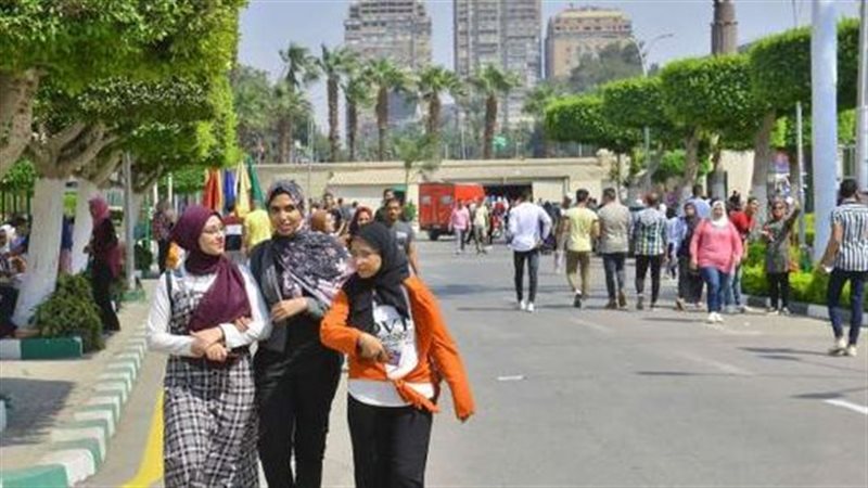 انطلاق الدراسة بالجامعات