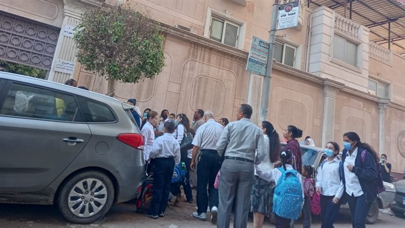توافد الطلاب على
