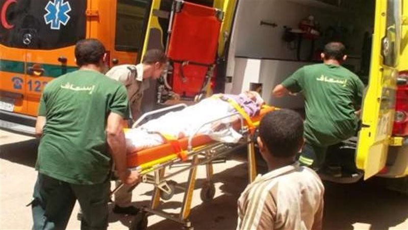 إصابة شخصين في انقلاب