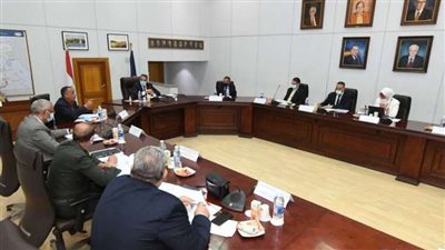 وزير السياحة يناقش مشروعات الحفاظ على الآثار مع الأمين العام لليونسكو