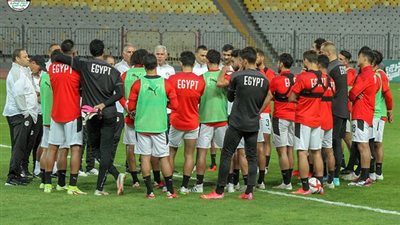 أيمن يونس للإعلامية فرح علي : كيروش مدرب عالمي والمنتخب سيقدم مباراة قوية في ليبيا