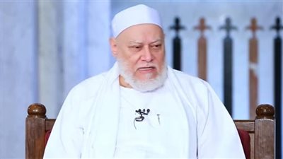 في المولد النبوي.. علي جمعة يكشف سر بقاء الرسول حيًا وتعبده في قبره