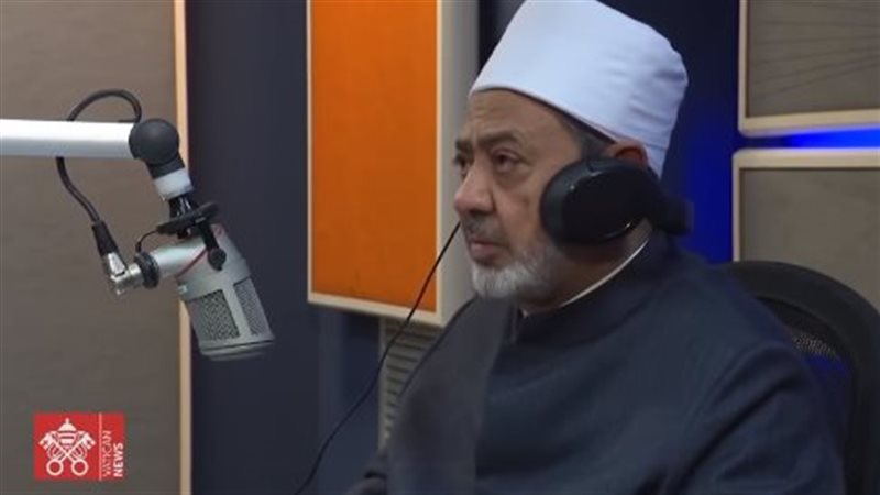  الدكتور أحمد الطيب