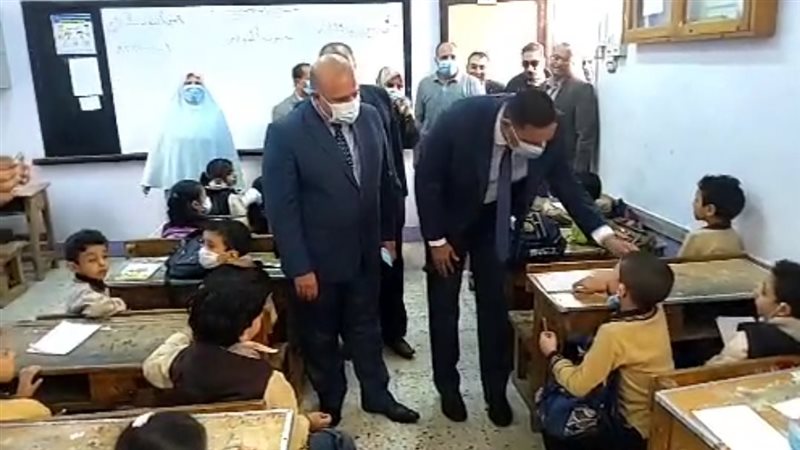 محافد الدقهلية وتلميذ