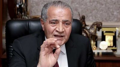 وزير التموين يكشف حقيقة رفع سعر رغيف الخبز 