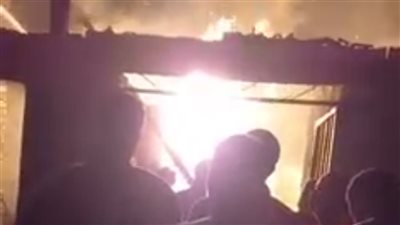 انتداب المعمل الجنائي في حريق أكشاك بمنطقة بولاق الدكرور