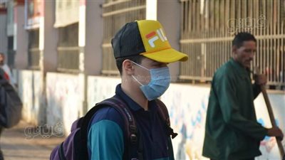 مدرسة السعيدية تستقبل الطلاب بالكحول وقياس درجات الحرارة|فيدو وصور 