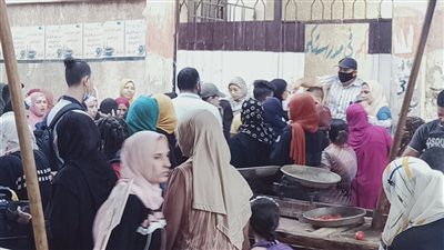 تزاحم أولياء أمور طلاب الإسكندرية في أول أيام العام الدراسي الجديد | صور 