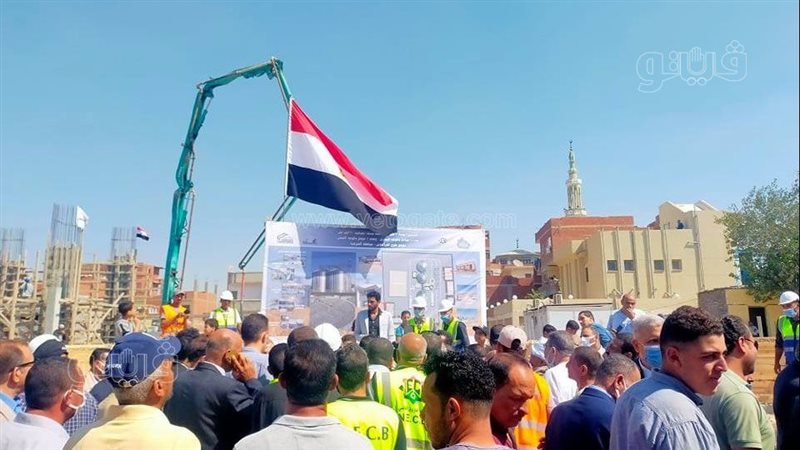 وزير التموين يفتتح
