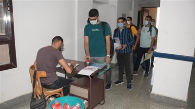 مدن جامعة القاهرة تواصل تسكين الطلاب وسط إجراءات احترازية مشددة | صور 