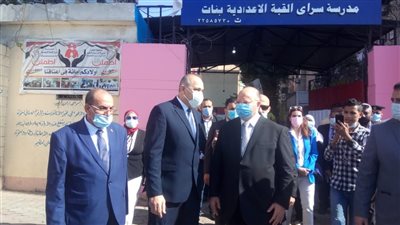 محافظ القاهرة في أول أيام الدراسة: انتظام العمل بالمدارس.. ولا خوف من كورونا 