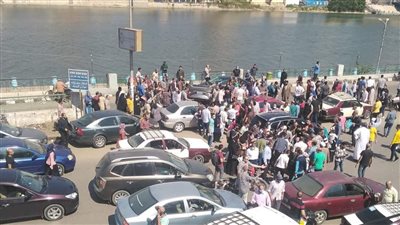 إصابة شخص في انقلاب سيارة بمحيط مديرية أمن الدقهلية | صور