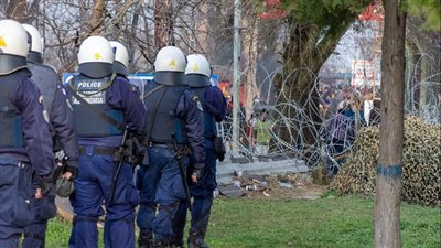 اليونان تنشر تعزيزات أمنية على الحدود مع تركيا