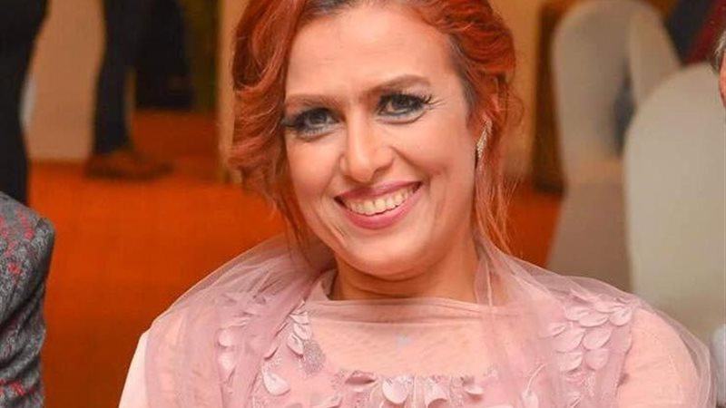 الفنانة سيمون