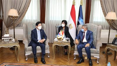  أسامة ربيع يستقبل رئيس الجمعية الوطنية الكورية لبحث سبل التعاون | صور 