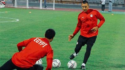 على مسئولية مجدي عبد الغني.. عصام الحضري طلب الرحيل عن المنتخب 