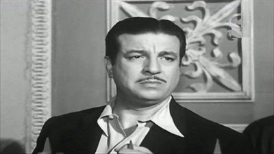 أنور وجدي.. أحب الفن وحاول الهروب إلى هوليوود فطرده والده من المنزل