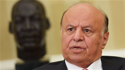 أول تعليق للرئيس اليمني عن محاولة اغتيال محافظ عدن
