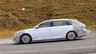 سكودا تستعرض مهارات سيارتها الجديدة سوبيرب 2023