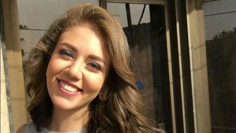 الفنانة رحمة حسن
