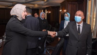 محافظ الإسكندرية يستقبل أعضاء مجلس النواب عن تنسيقية شباب الأحزاب والسياسيين