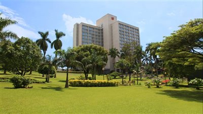 ملعب موتيسا يستضيف تدريبات فريق المصري في أوغندا | صور