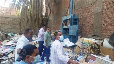  غلق 4 مخازن للخردة والنباشين في حملة مكبرة بأسوان l صور