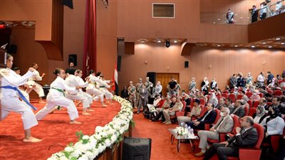 جامعة المنصورة تكرم أسر الشهداء في الاحتفال بذكرى نصر أكتوبر | صور