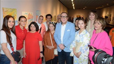 افتتاح معرض 