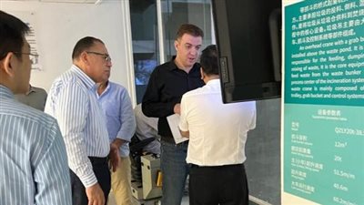 محافظ الشرقية يزور إحدى شركات الصين العاملة في مجال تدوير القمامة