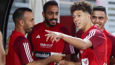الأهلي ينهي مرانه الختامي قبل مواجهة سان جورج (صور)