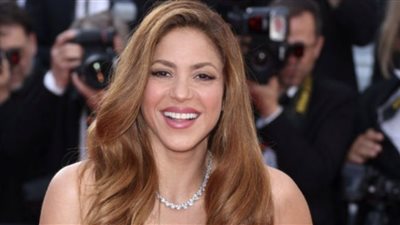 شاكيرا تكشف قصة كتابتها لأغنية She Wolf (فيديو)